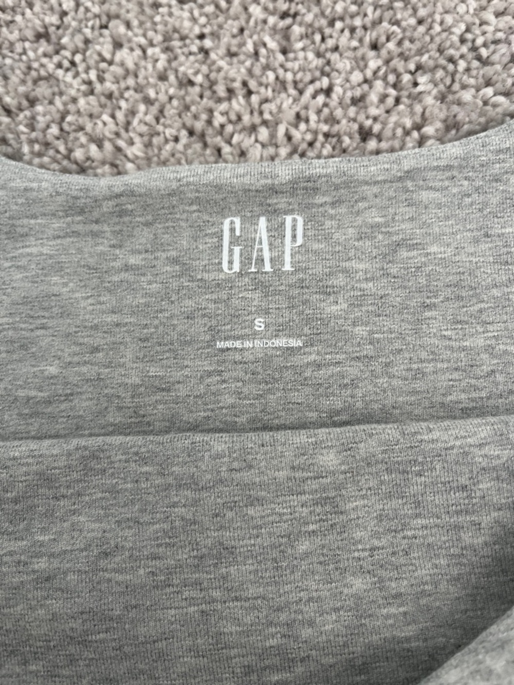 GAP Gray Cropped Tank NWOT - Picture 3 of 9